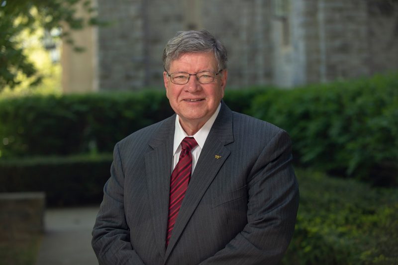 Dwight Shelton to retire as vice president for finance and chief financial officer after 40-year career at Virginia Tech